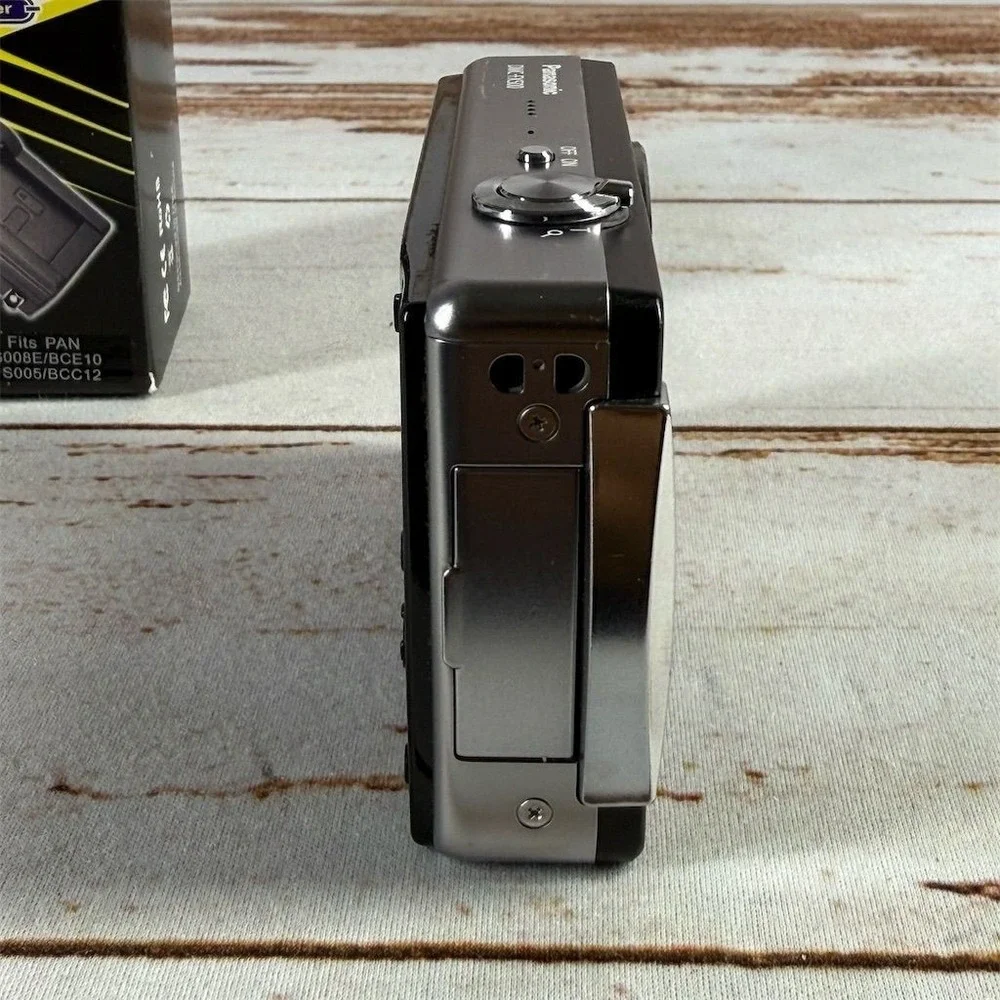 Panasonic Lumix DMC-FX500 10.1MP Digital Camera Black Leica Lens parts or repair